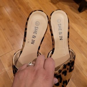 She & in flats